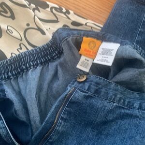 Great condition jeans.